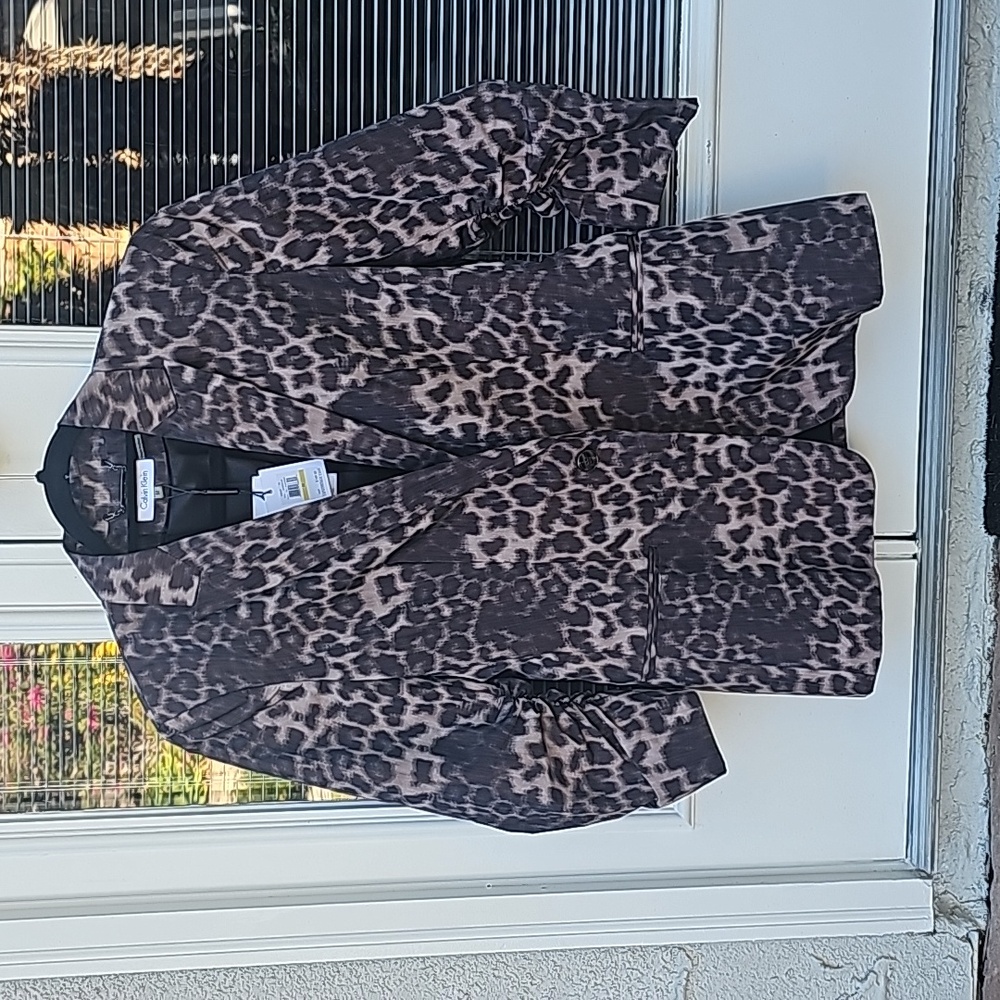 Calvin Klein Medium Womens Jacket in Brown and Tan Leppard Color. - Picture 6 of 7